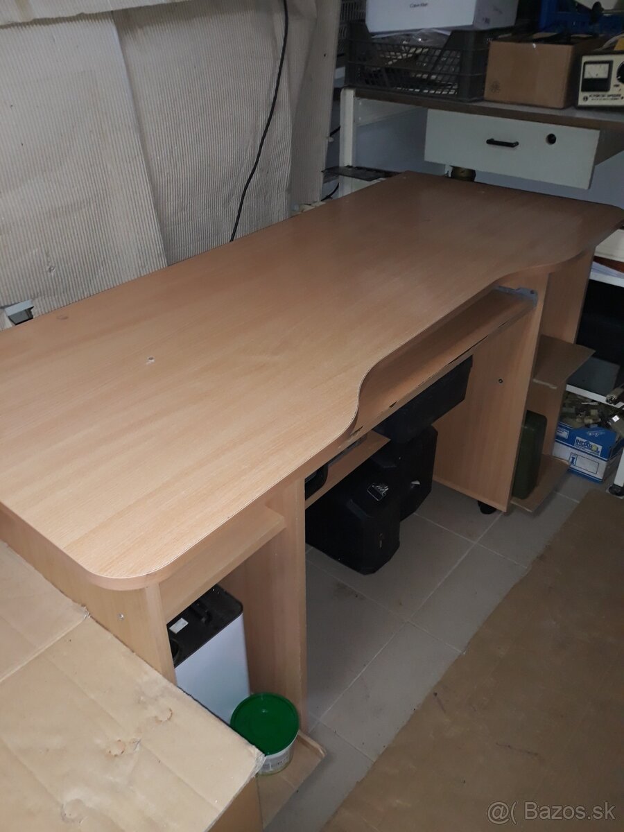 Počítačový stôl - 3