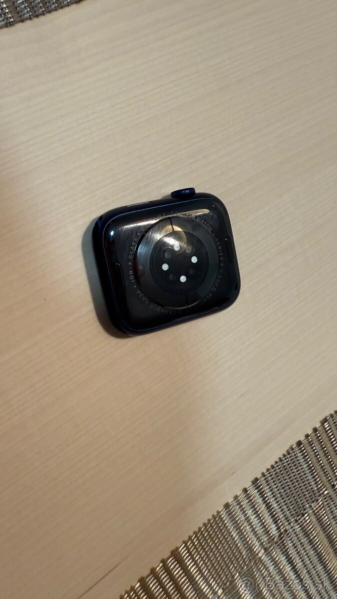 Apple Watch 6 na nahradne diely - 3