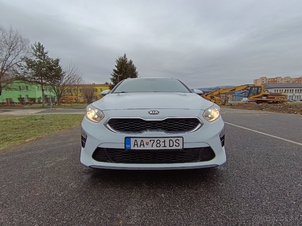 Kia ceed SW 1.6 crdi model 2019 - 3