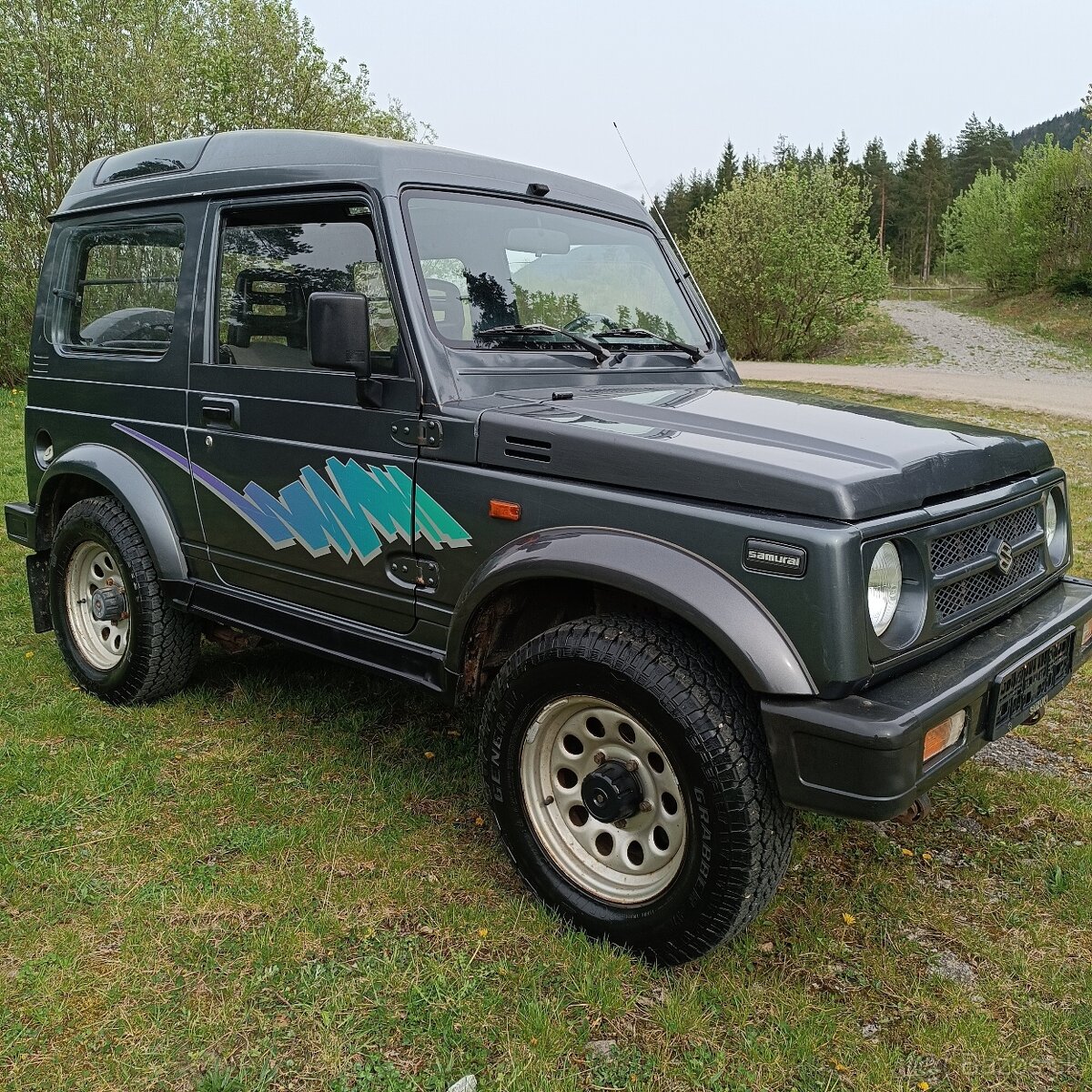 Suzuki Samurai - 3