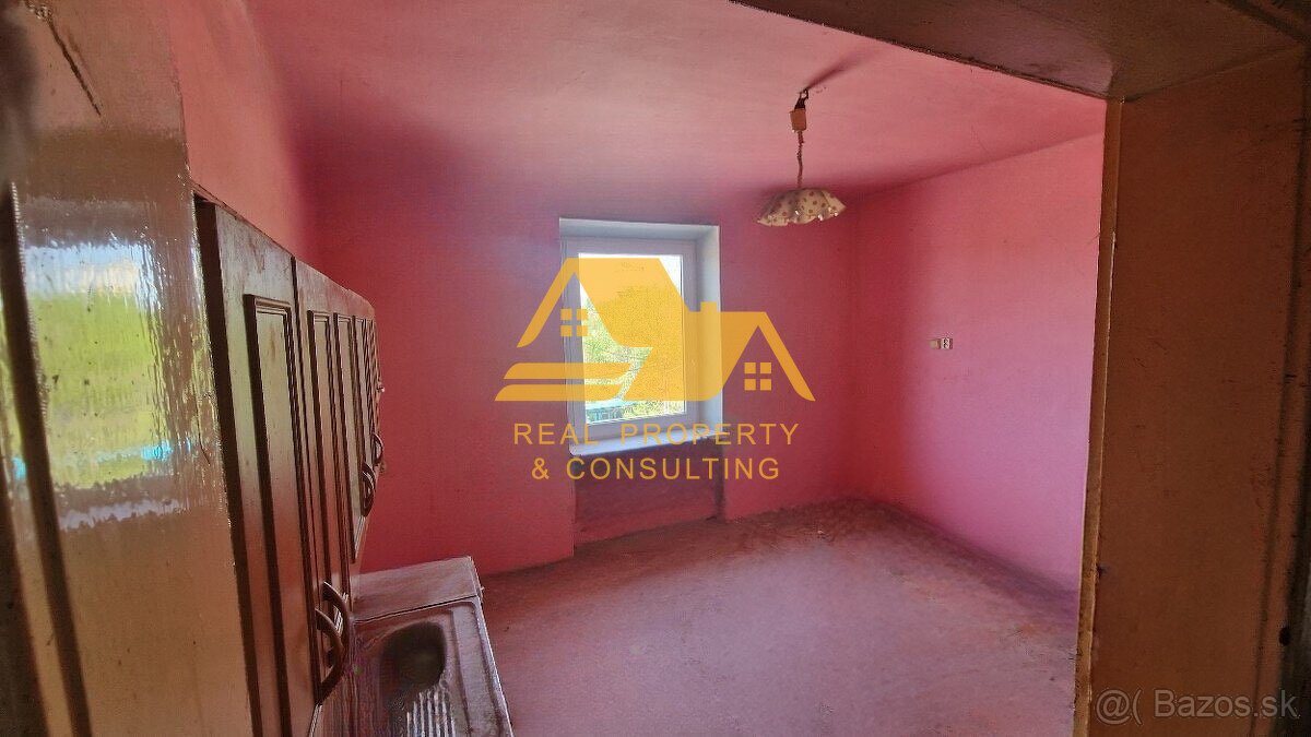 Predám tehlový 2 izbový byt v Štúrove - 3