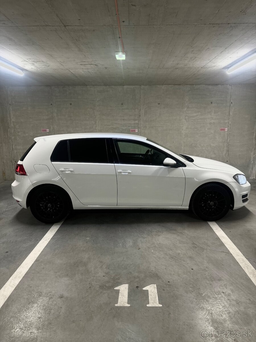 VOLKSWAGEN GOLF 7 1.2TSI BlueMotion - 3