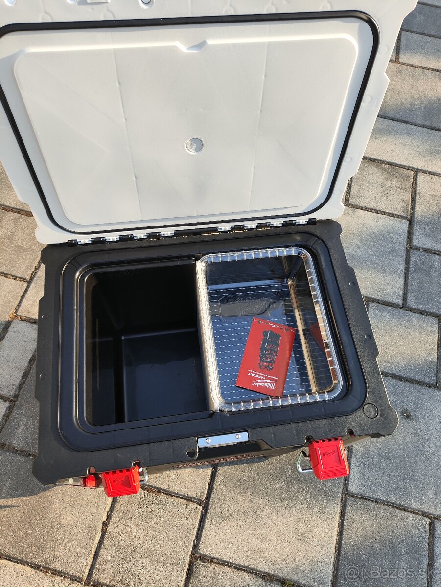 MILWAUKEE PACKOUT™ Chladiaci Box XL - 3