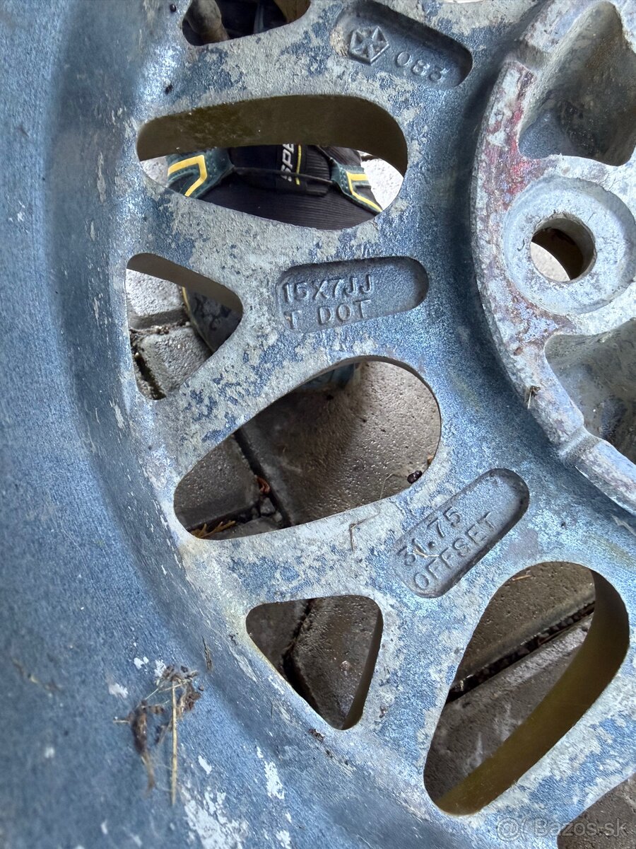 Jeep disky 15x7JJ offset 31.75 - 3