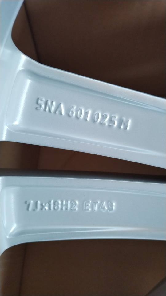 18" alu VW Tiguan originál 100 % stav. - 3