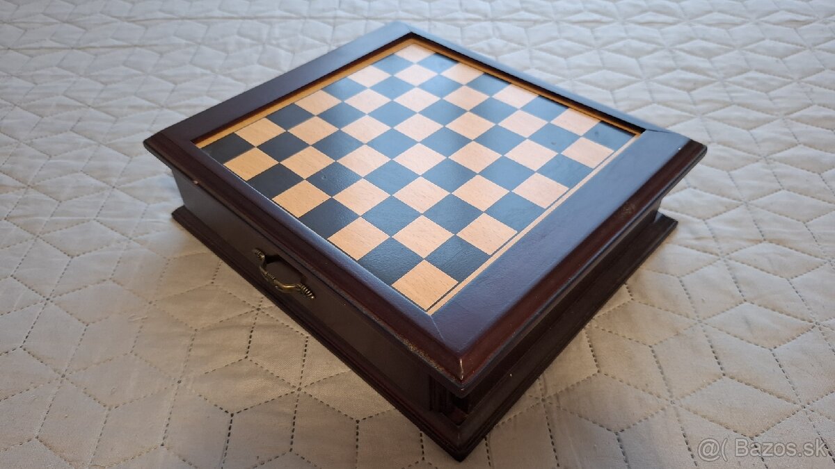 Sachy box - 3