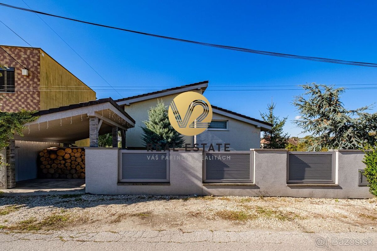 NA PREDAJ 5I RODINNÝ DOM S BAZÉNOM, 10 MIN DO CENTRA NITRY - 3