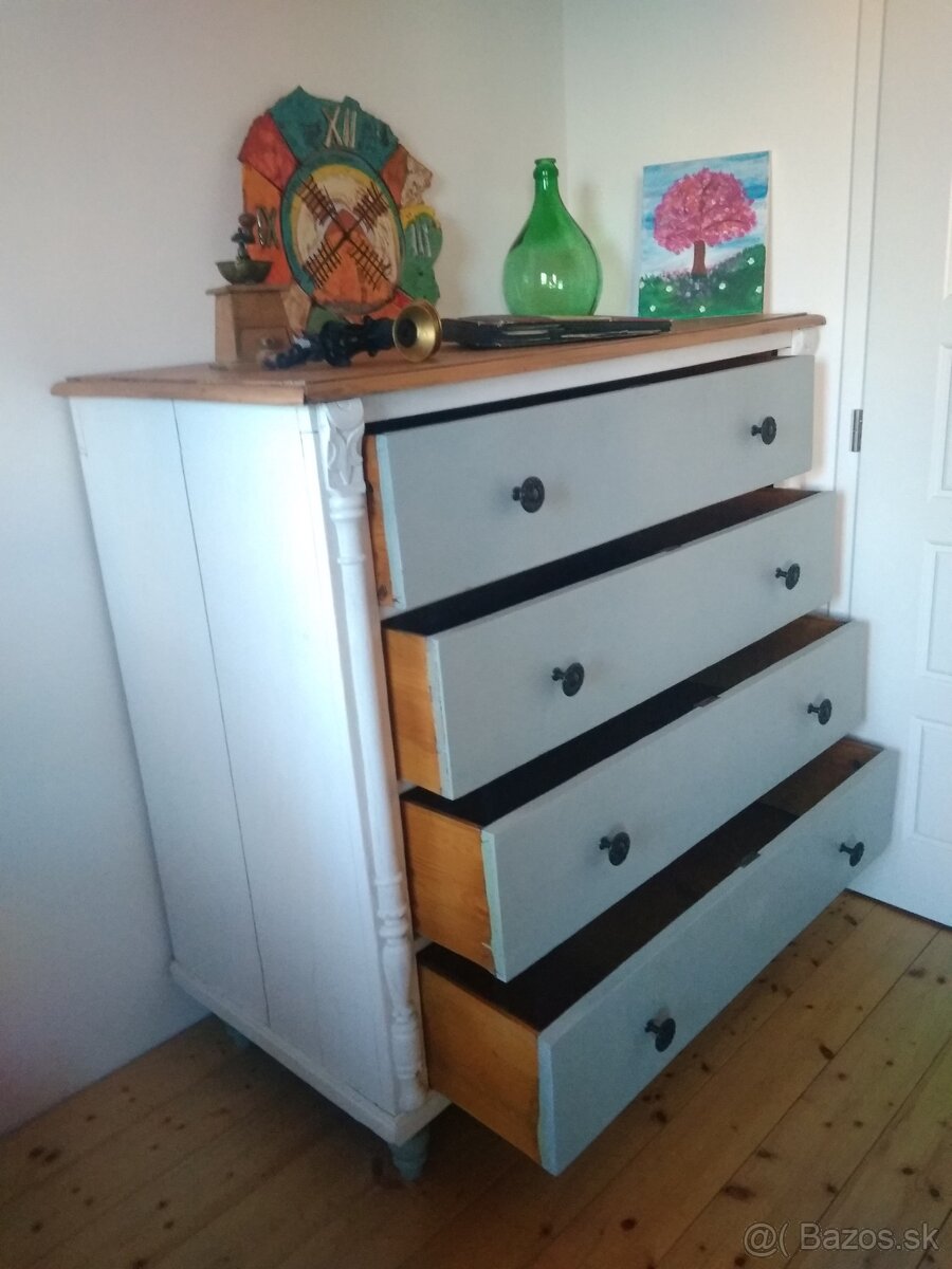 Starožitná komoda v štýle vintage - provence - 3