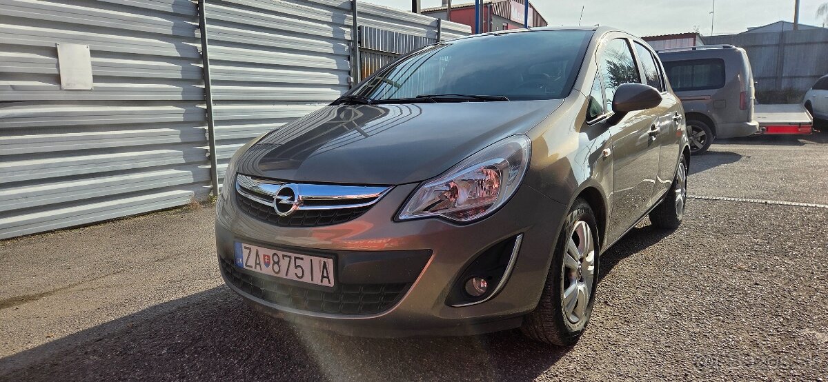Opel Corsa 1.4 74kW benzín 136tisíc km - 3