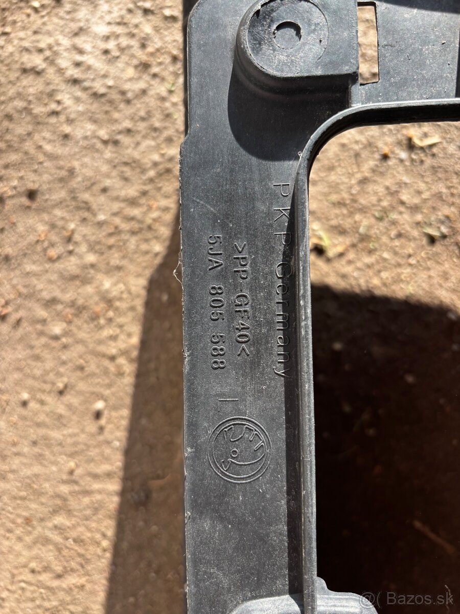 Predné čelo Škoda Rapid - 3