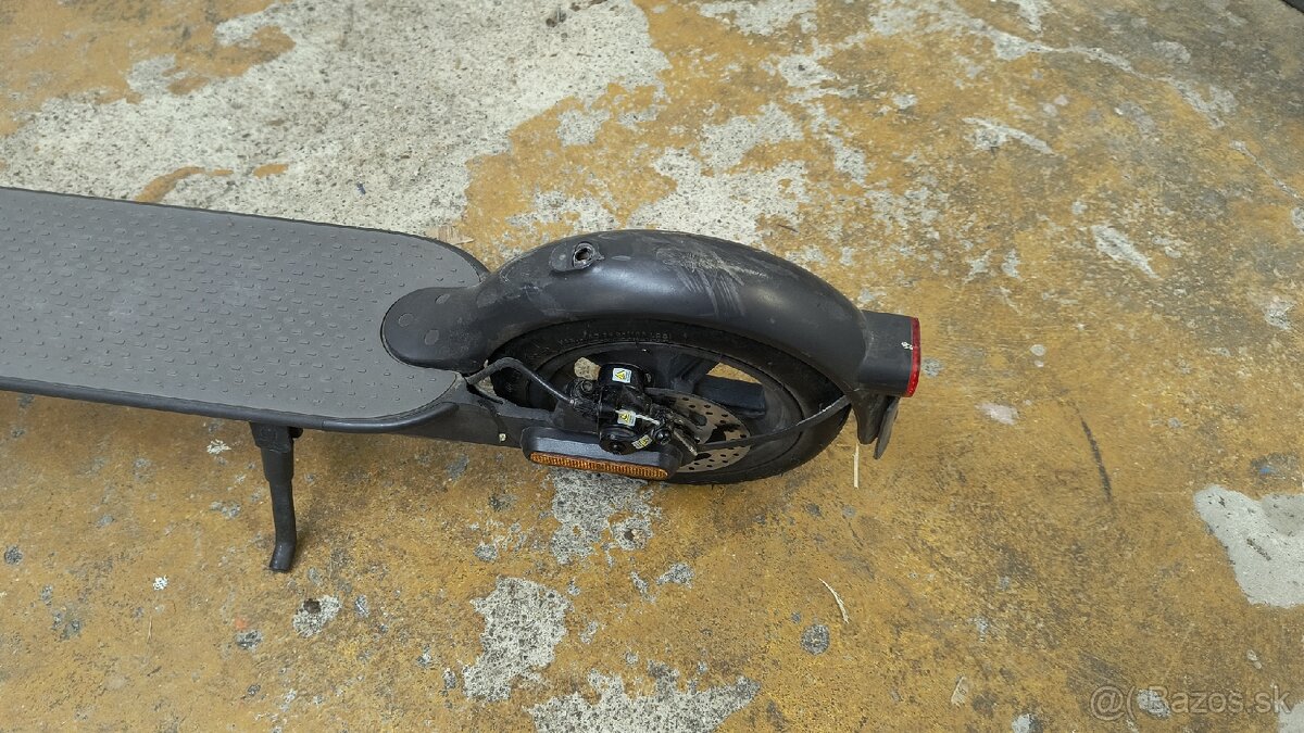 Predám kolobežku xiaomi scooter - 3