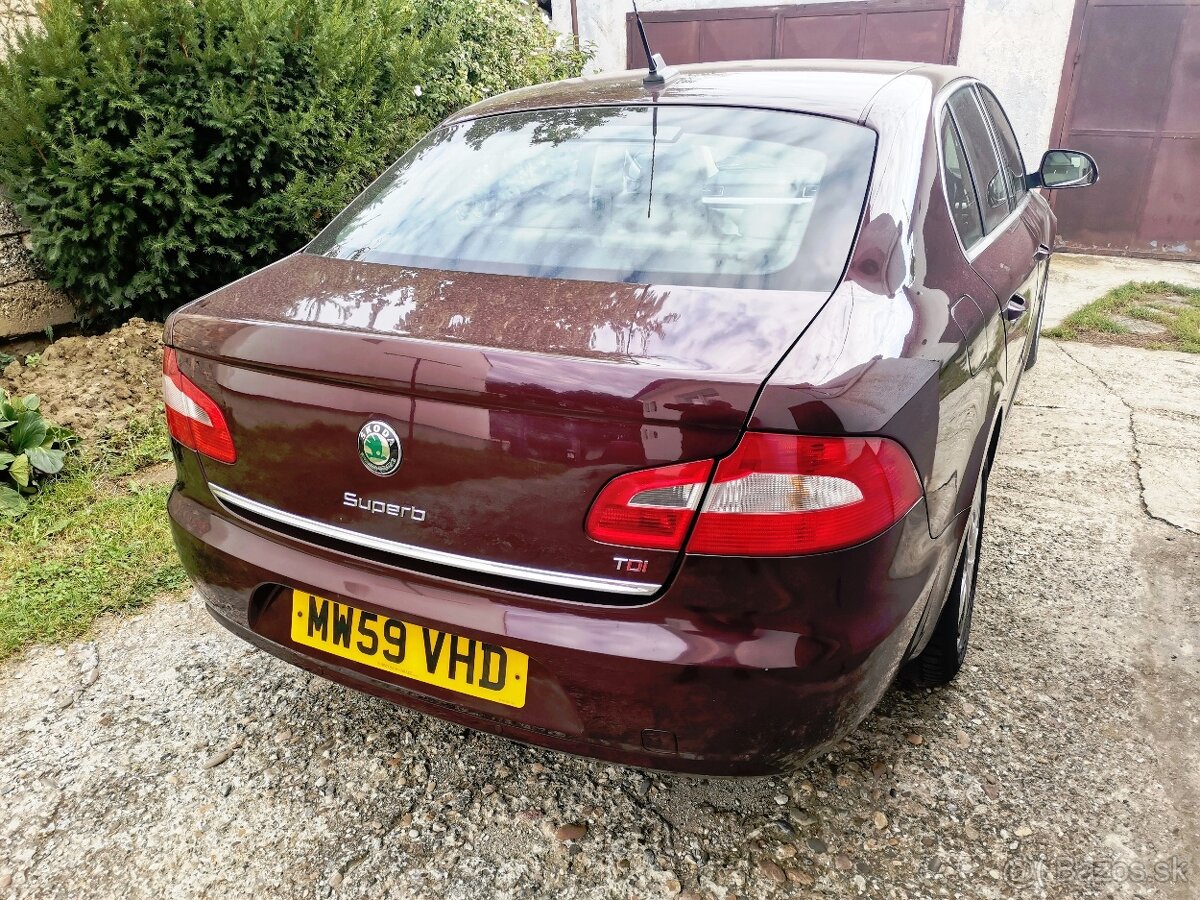 Rozpredam Superb 2 - 2 - 3