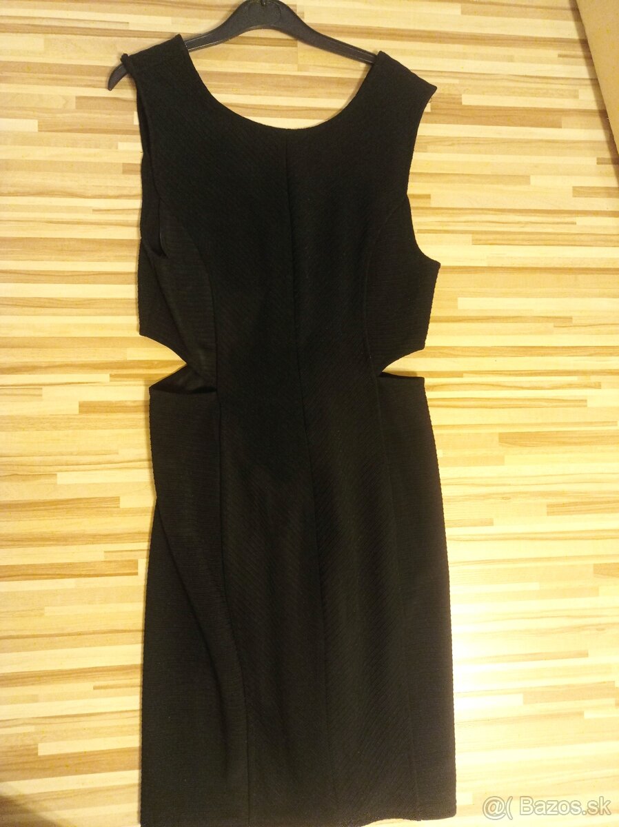 Cierne saty Gate - 3