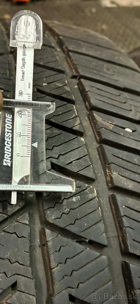 Barum polaris 5 235/40 r19 DOT 10/20 - 3