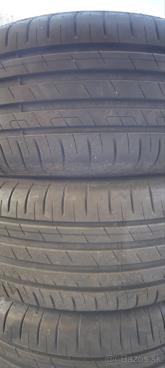 Predám sadu letných pneu 215/55R17 - 3