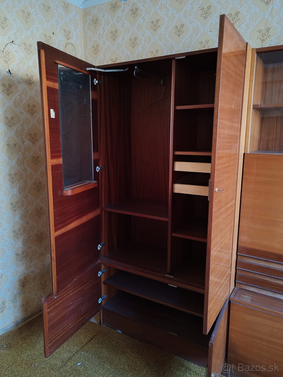 Stará obývačková stena - 3