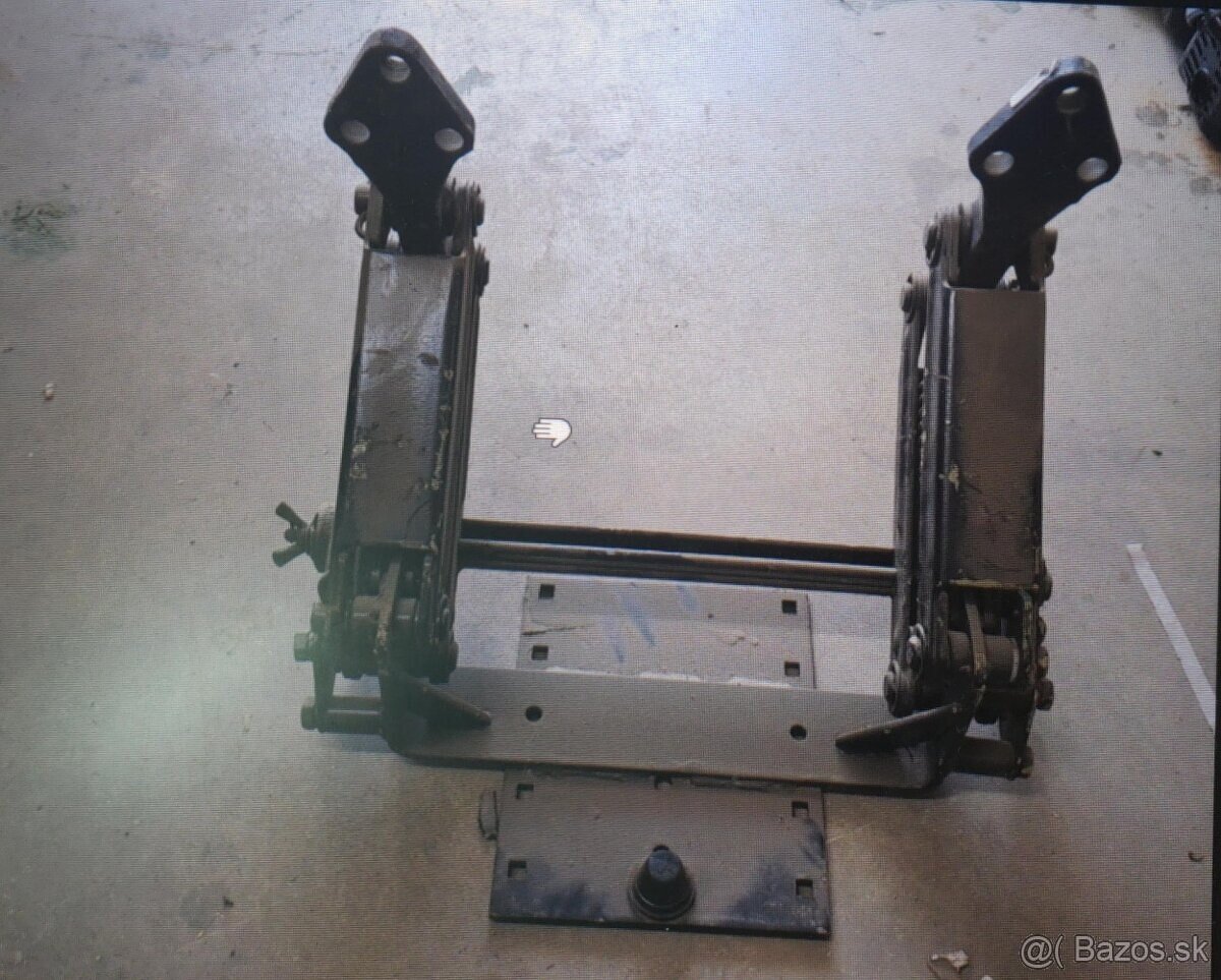 sedadlo bez vyplne na Zetor 2011-3011-4011 - 3