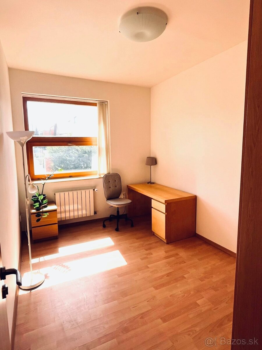 Hľadáte miesto na prácu v pokojnom a originálnom prostredí? - 3