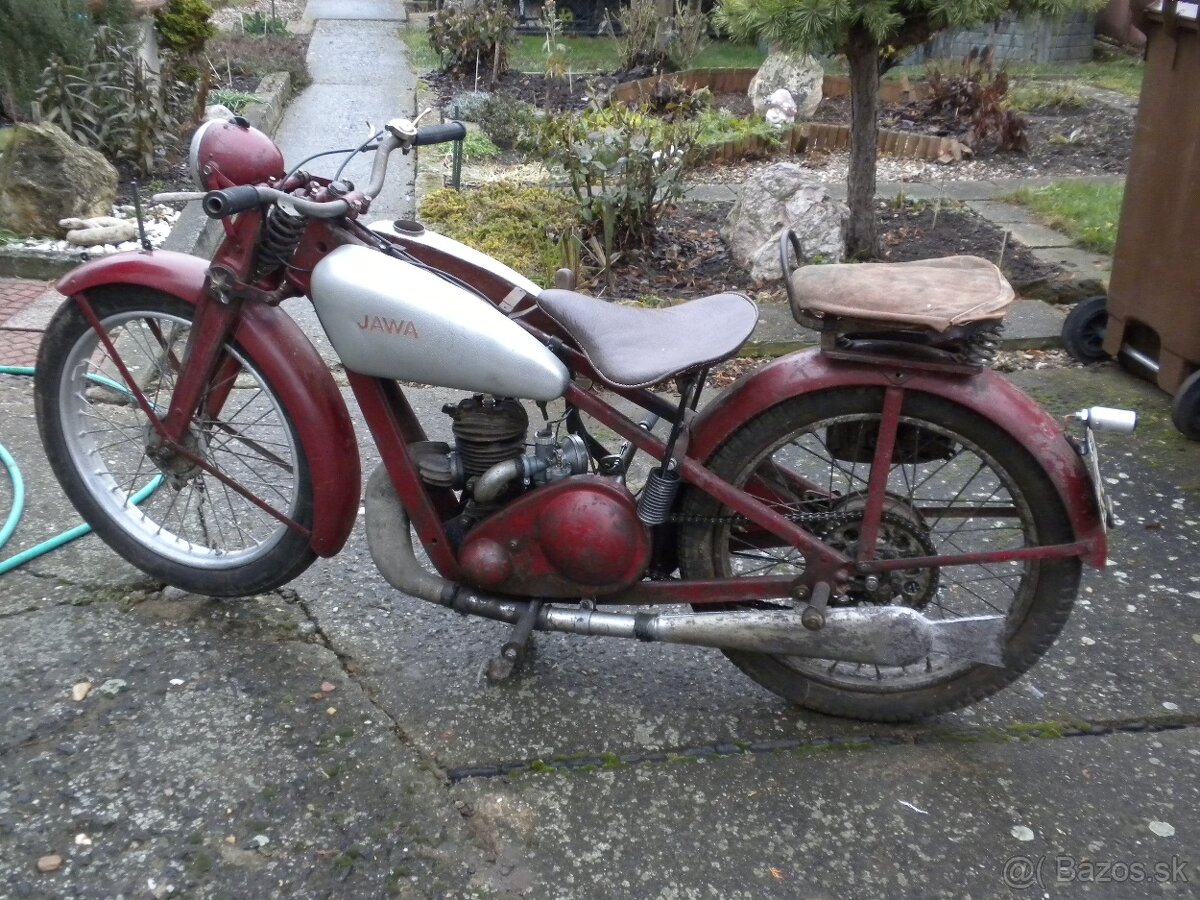 JAWA VILLIERS r.v.1934 bez dokladů dlouhá léta na půdě - 3