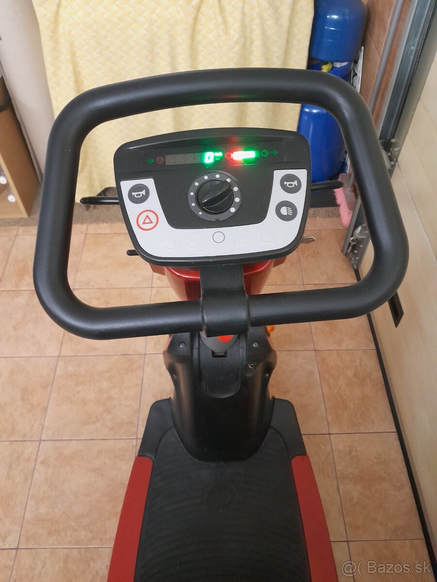 Elektrický invalidný vozík Trophy booster 6 - náhradné diely - 3