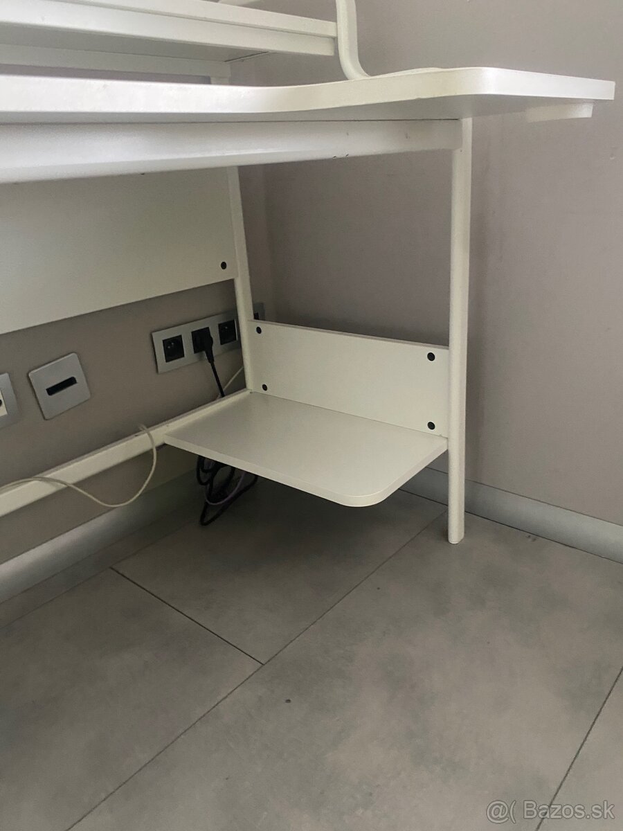 PREDAM BIELI STÔL - 3
