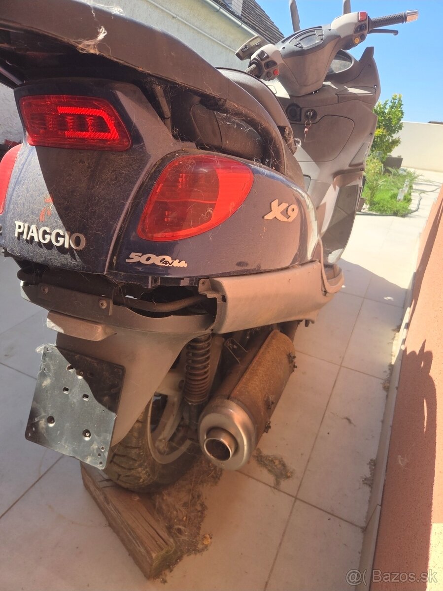 Piaggio x9 - 3
