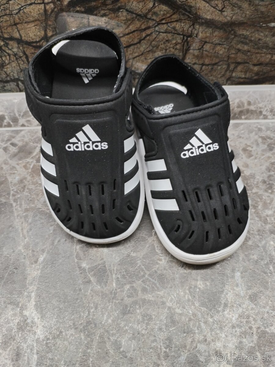 Adidas - 3