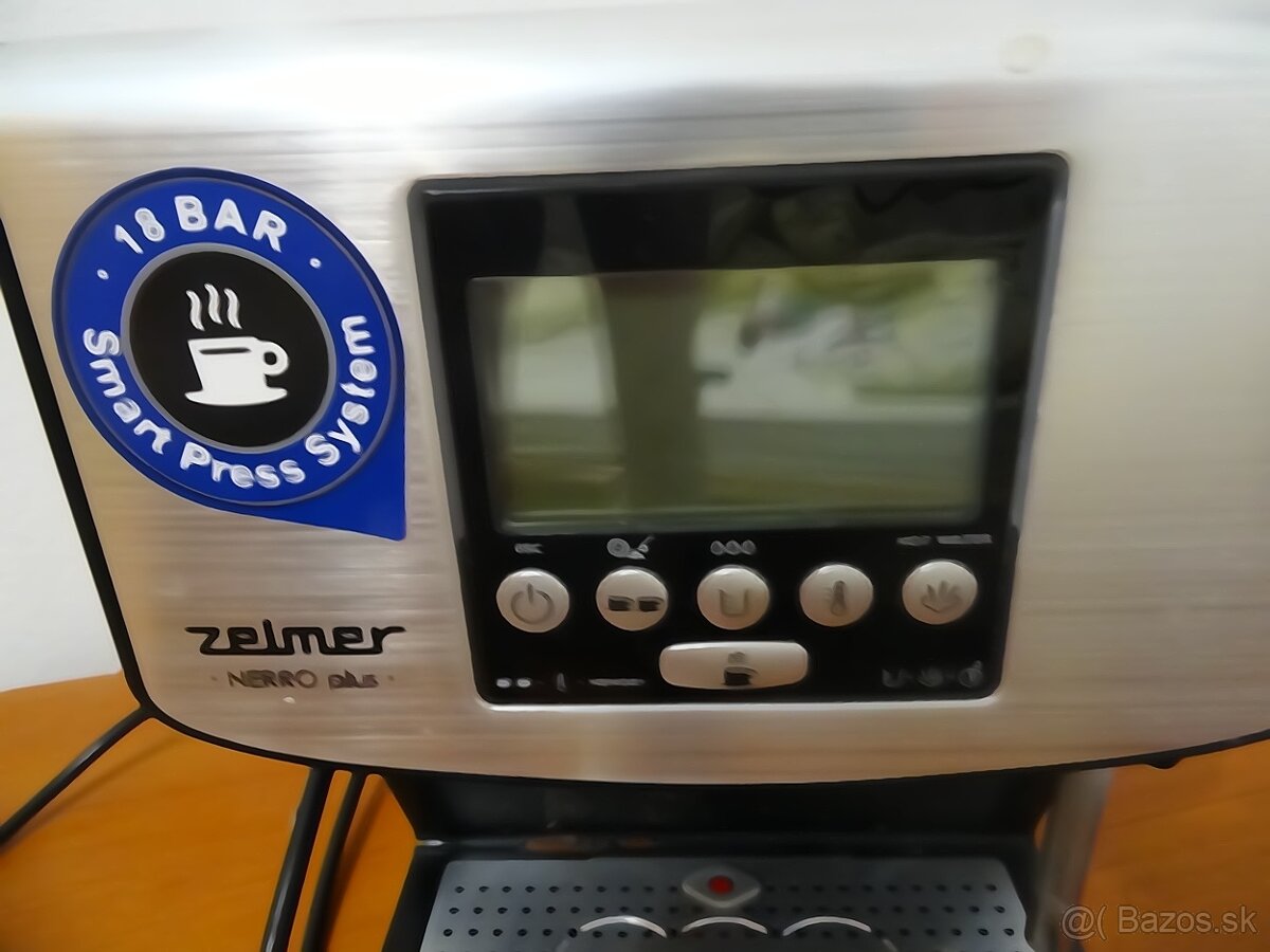 Predám starší kavovar na mletú zrnkovú kávu - 3