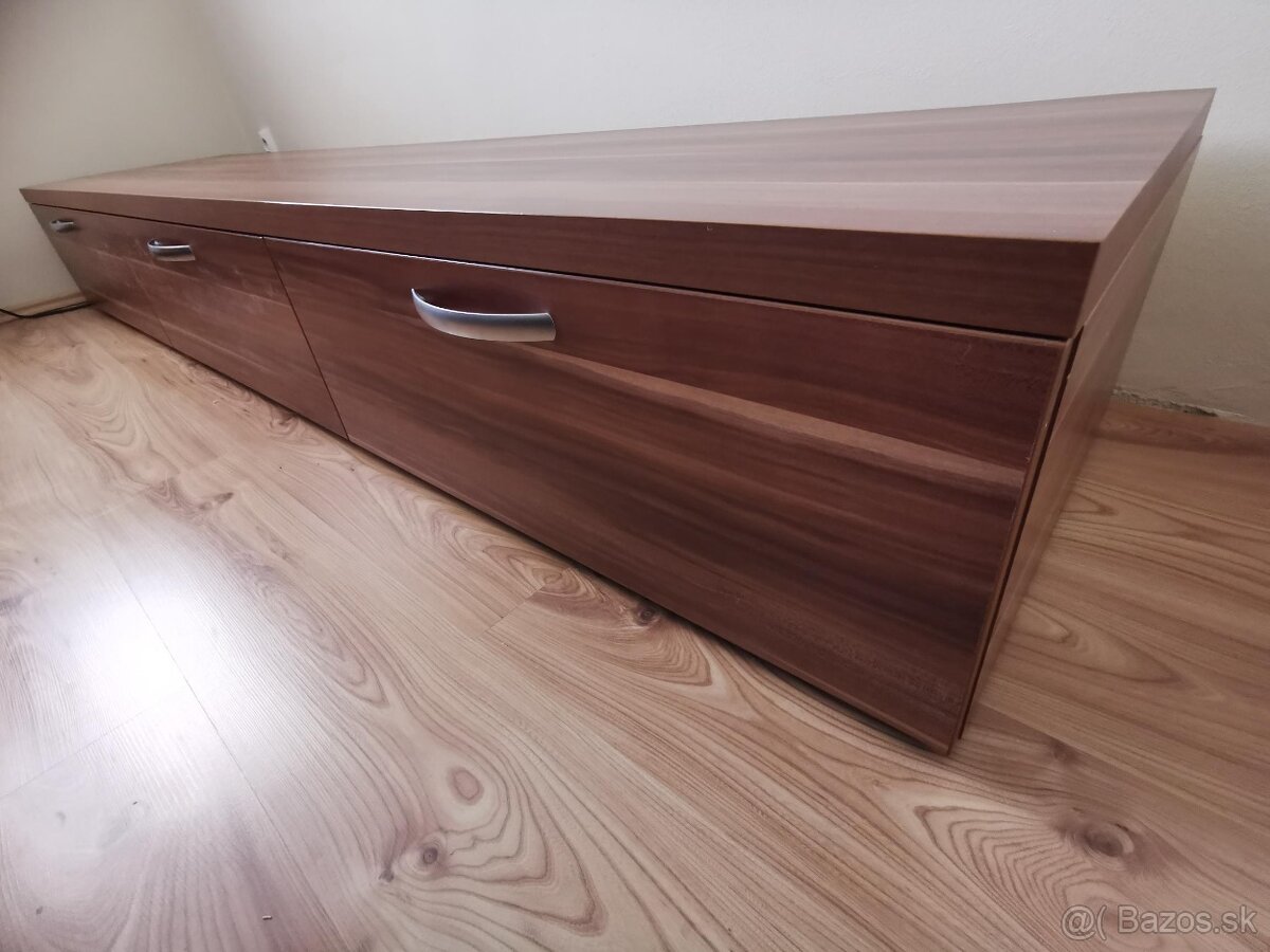 Predám skrinku/komodu pod TV s 3-mi šuplíkmi - 3