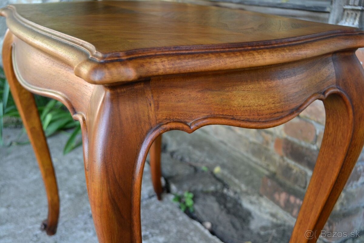 Stolík z orechového dreva - 3