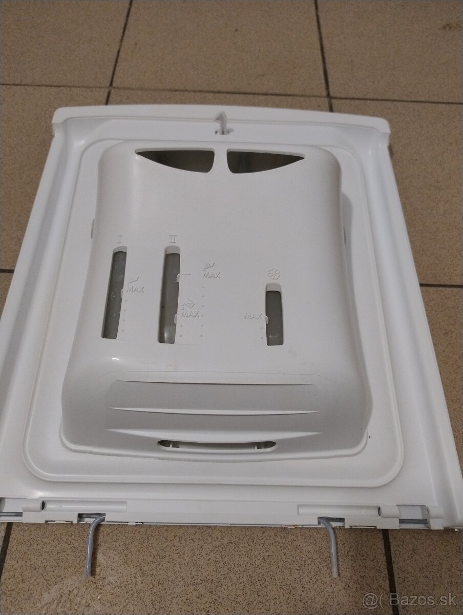 Predám dvierka z práčky Whirlpool - 3