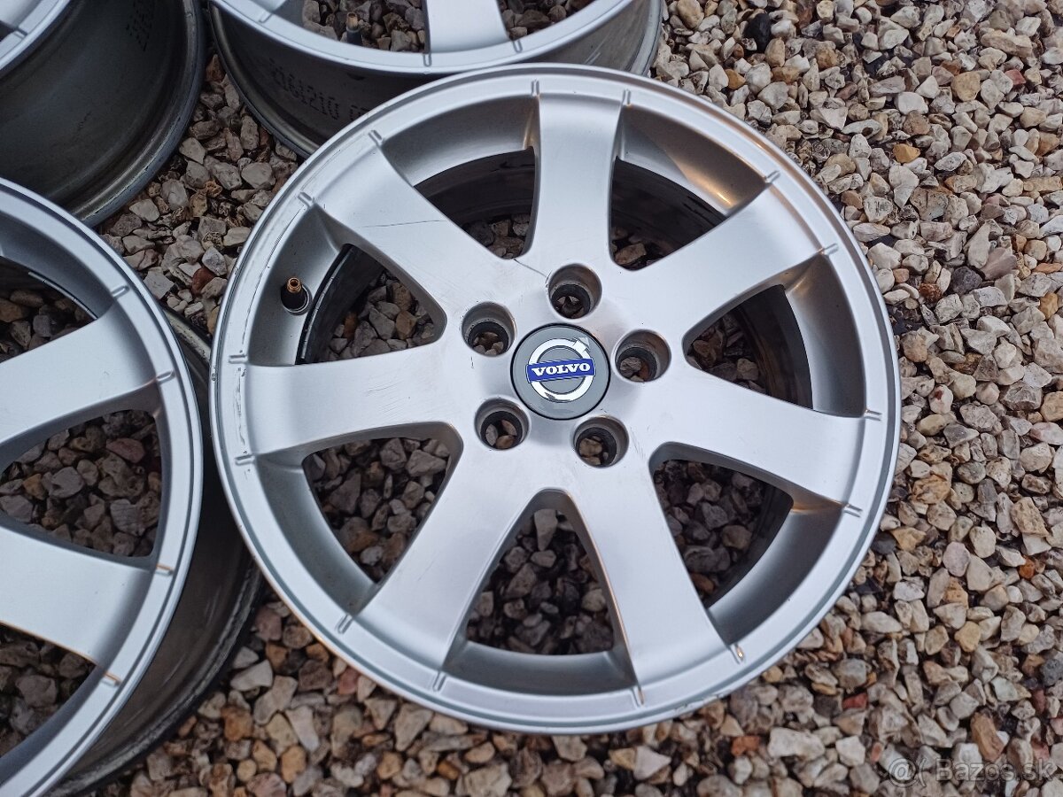 Predám orig. hliníkové disky Volvo R16 - 3