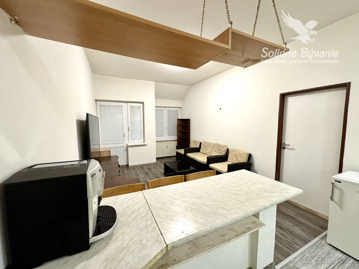 Predaj 1-izbový byt v centre Lučenca - 3