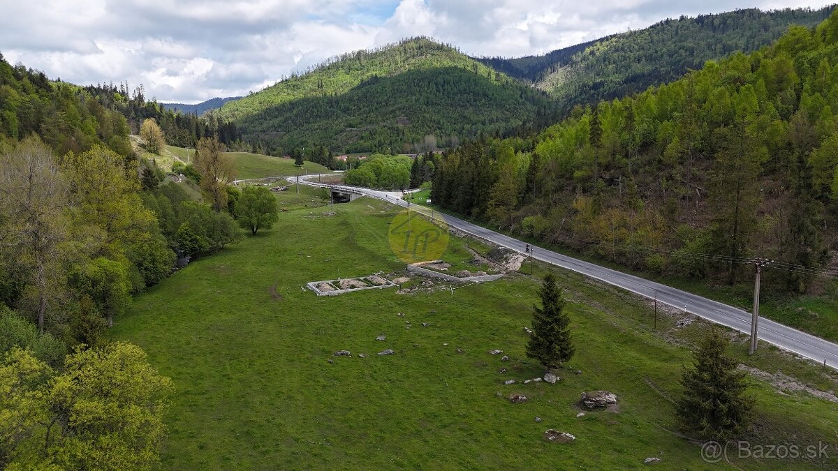 Pozemok so staveb. povolením a základ. doskou v obci Mlynky - 3