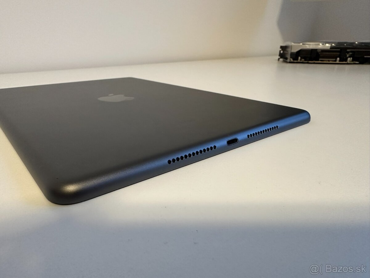 Apple iPad 8. generácia 128GB - 3
