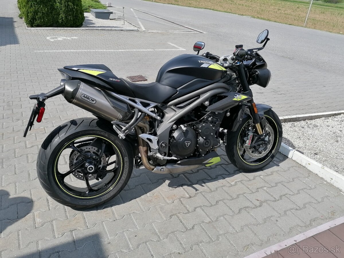 TRIUMPH 1050 Speed Triple RS 4/2021 - 3