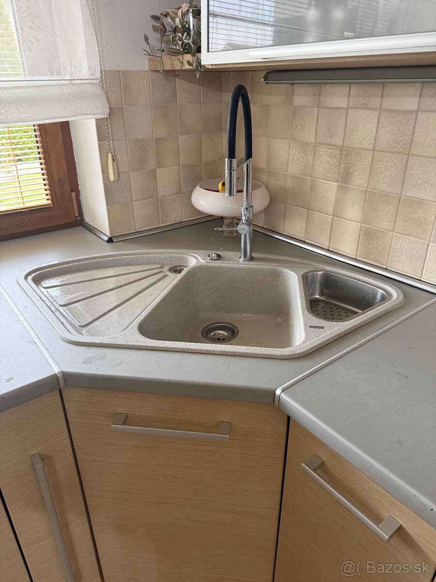 Kuchynská linka - 3