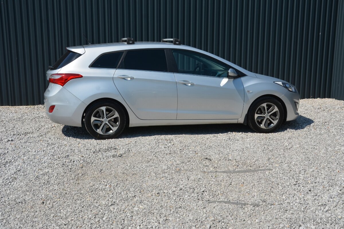 Hyundai i30 CW 2016 1.60 - 3