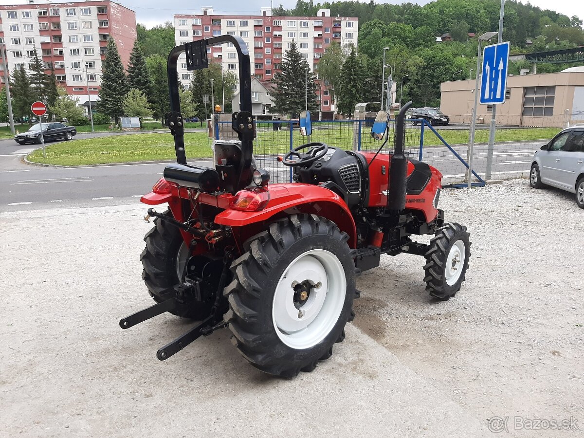 Predám malotraktor 40hp 4x4 - 3
