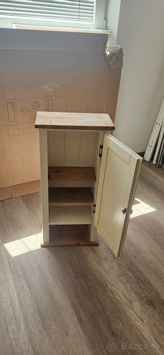 Skrinky kupelnove sada - 3