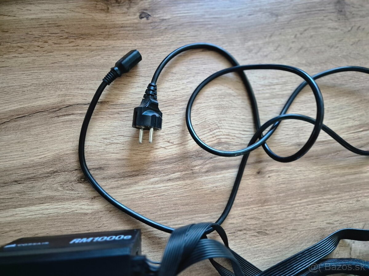 Predám PSU Corsair RM1000e - 3