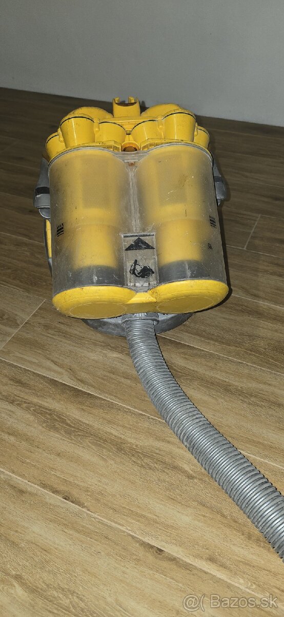 Dyson dc11 - 3