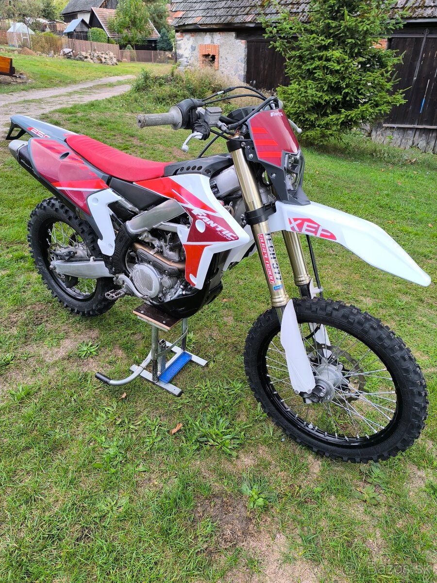 Fantic XEF 250 - 3