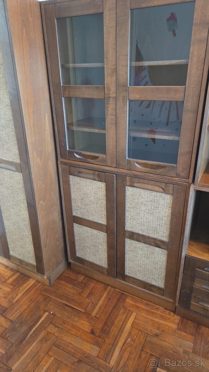 Darujem nabytkovu zostavu vo velmi dobrom stave - 3