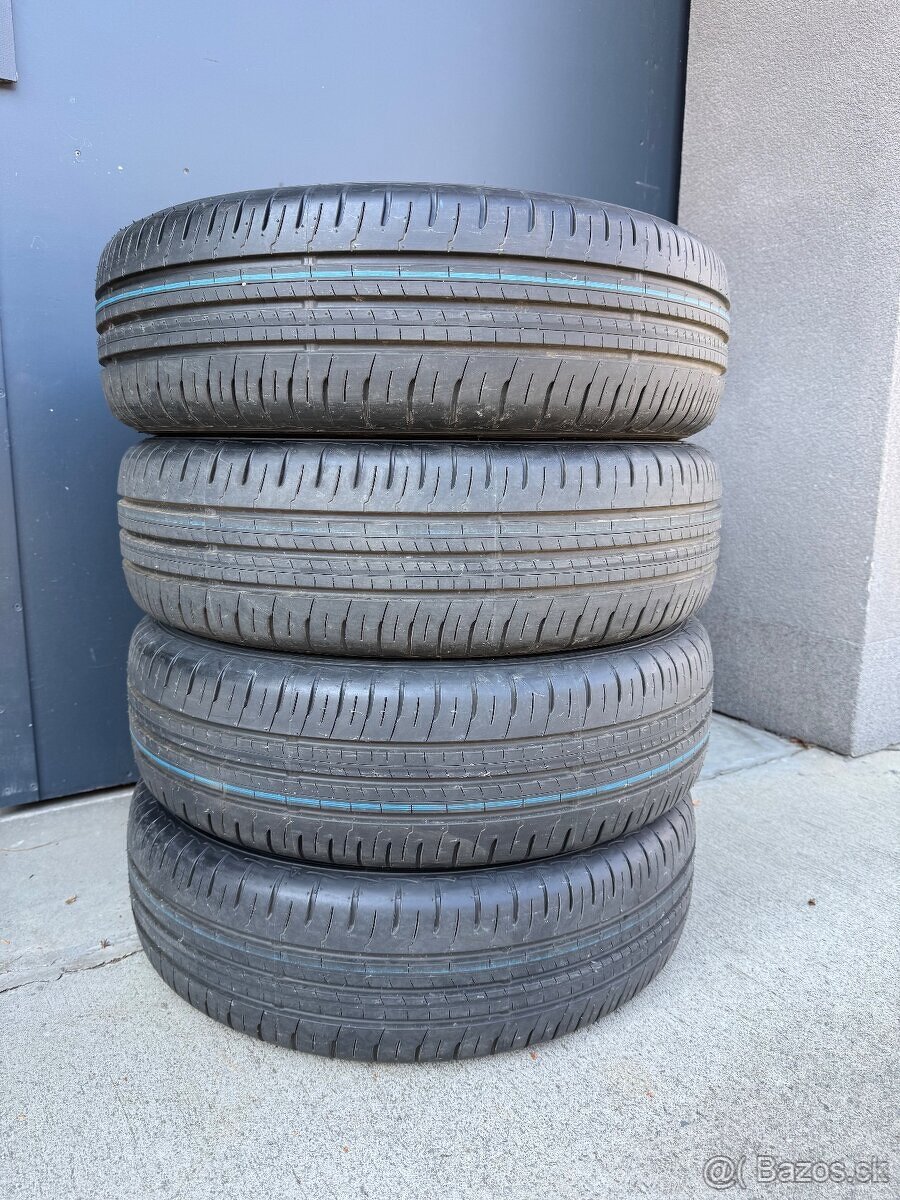 Yaris Cross r16 ( Toyota ) nový komplet - 3