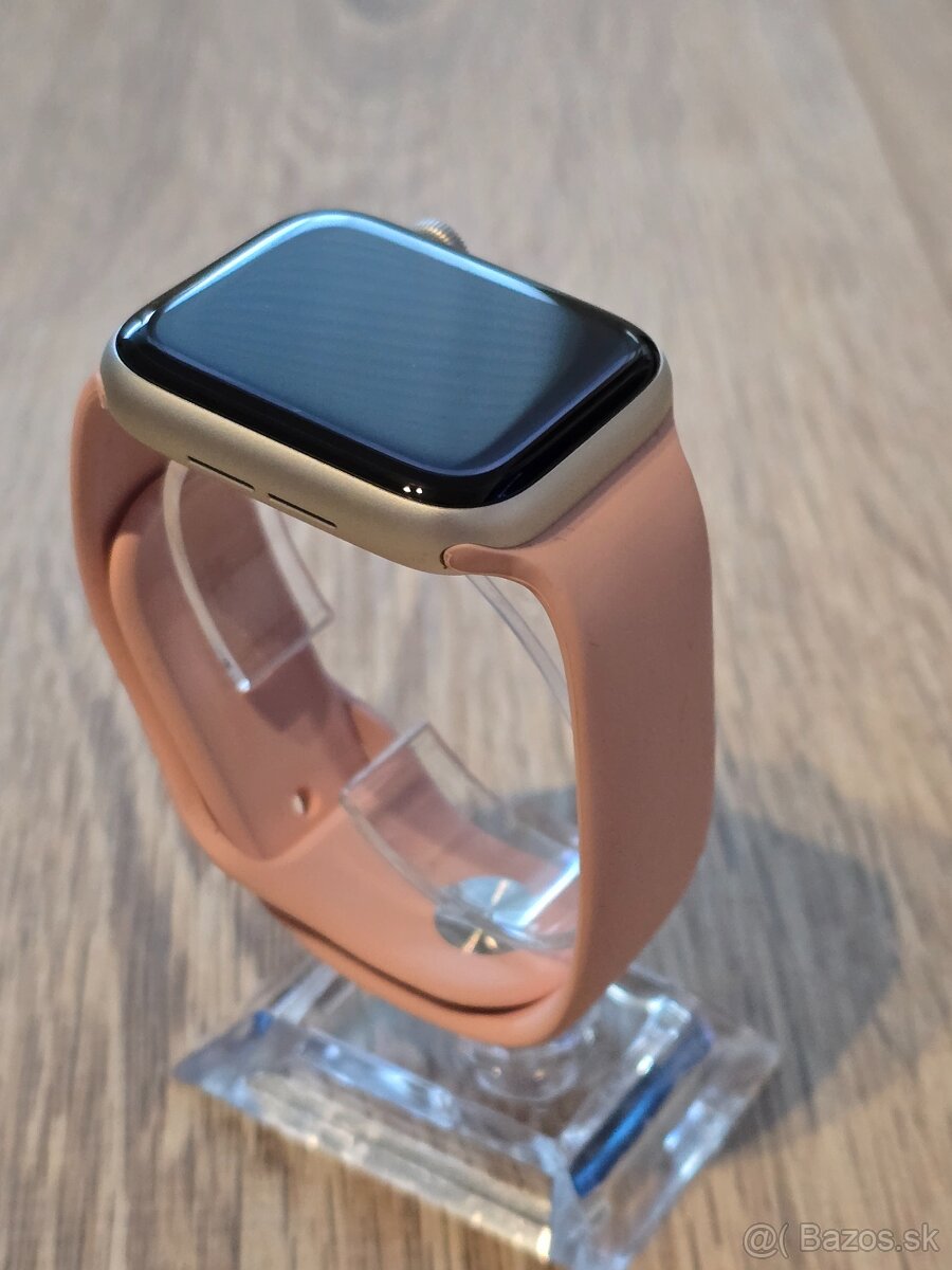 Apple watch se 2 generácie 44mm - 3