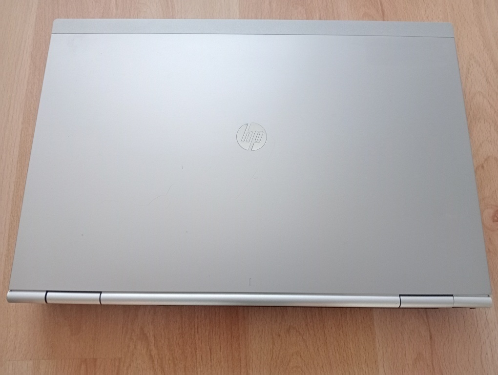 predám HP elitebook / 8gb ram / Intel core i5 / 256gb ssd- - 3