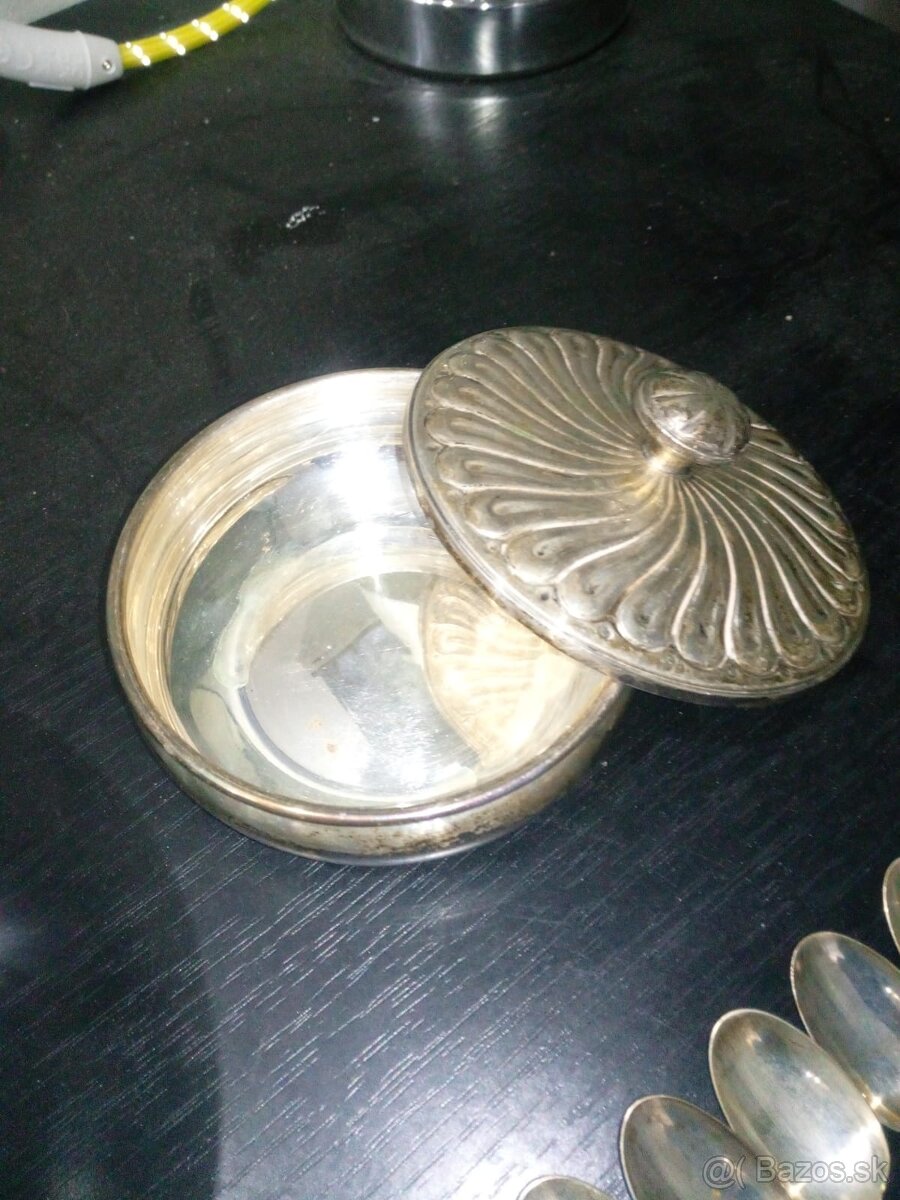 Strieborne predmety. - 3