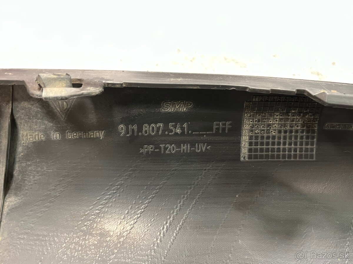 Porsche Taycan spojler nárazníka 9J1807541 - 3