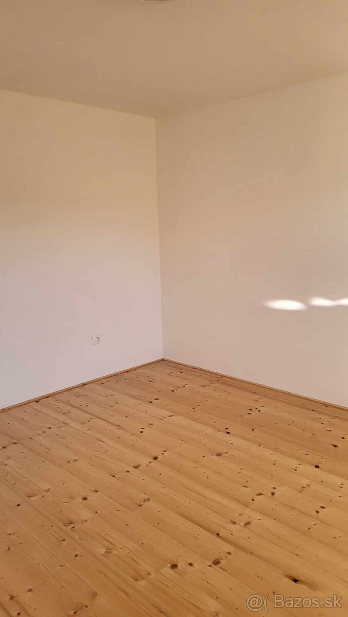 Na preda Rd s 3 bytovými jednotkami Levice - 3